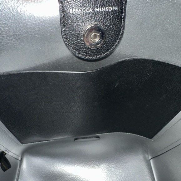 ๐๐ REBECCA MINKOFF BEAUTIFUL shoulder bag. PROFESSIONAL & PRISTINE condition - Picture 5 of 5